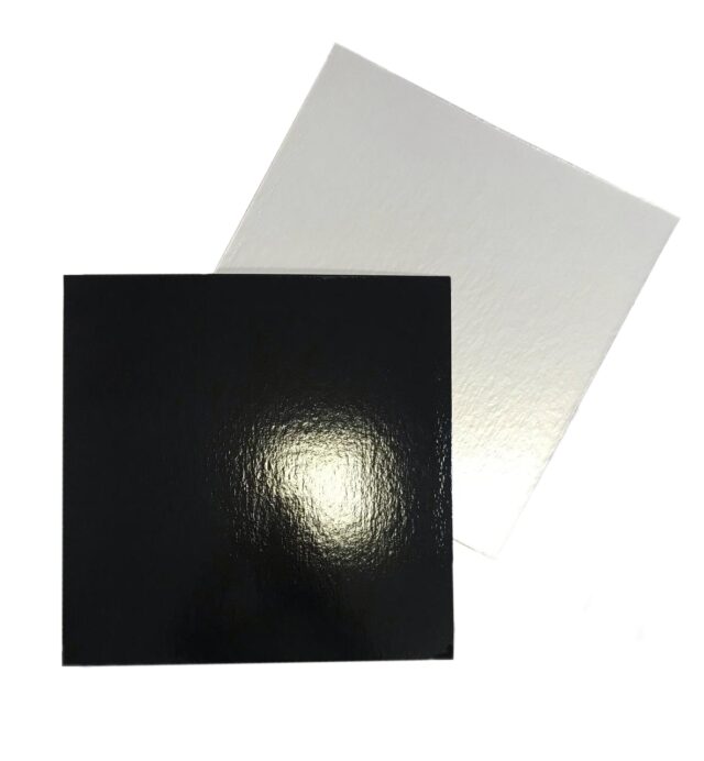 Подложка 3,2 мм, 23х23см черное/белое (квадратная)